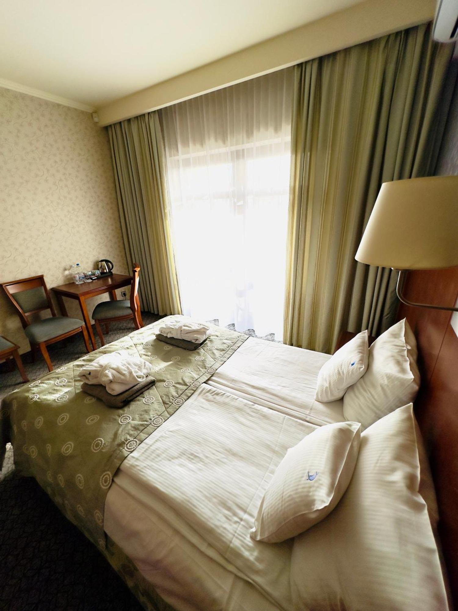 Hotel&Spa Stary Dziwnow Basen Swimming Pool Екстериор снимка