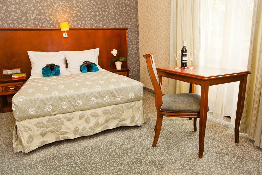 Hotel&Spa Stary Dziwnow Basen Swimming Pool Екстериор снимка